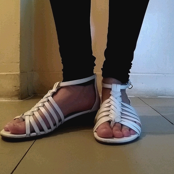 Hight hells Sandals - Picture 3 of 3